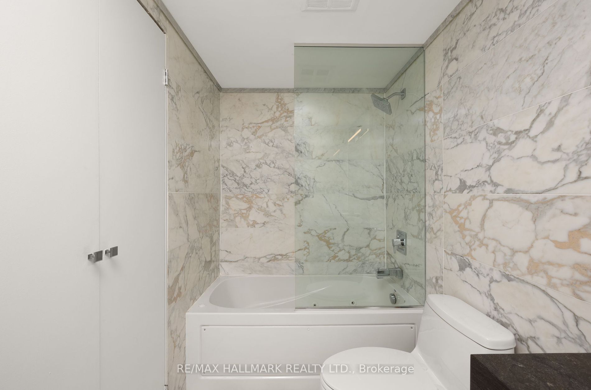 95 Lombard St, #803
