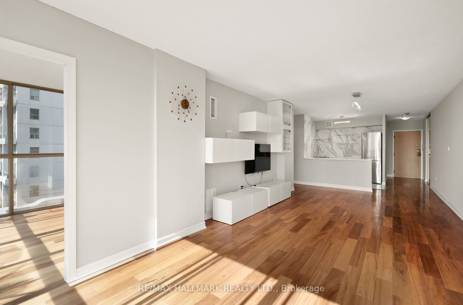 95 Lombard St, #803