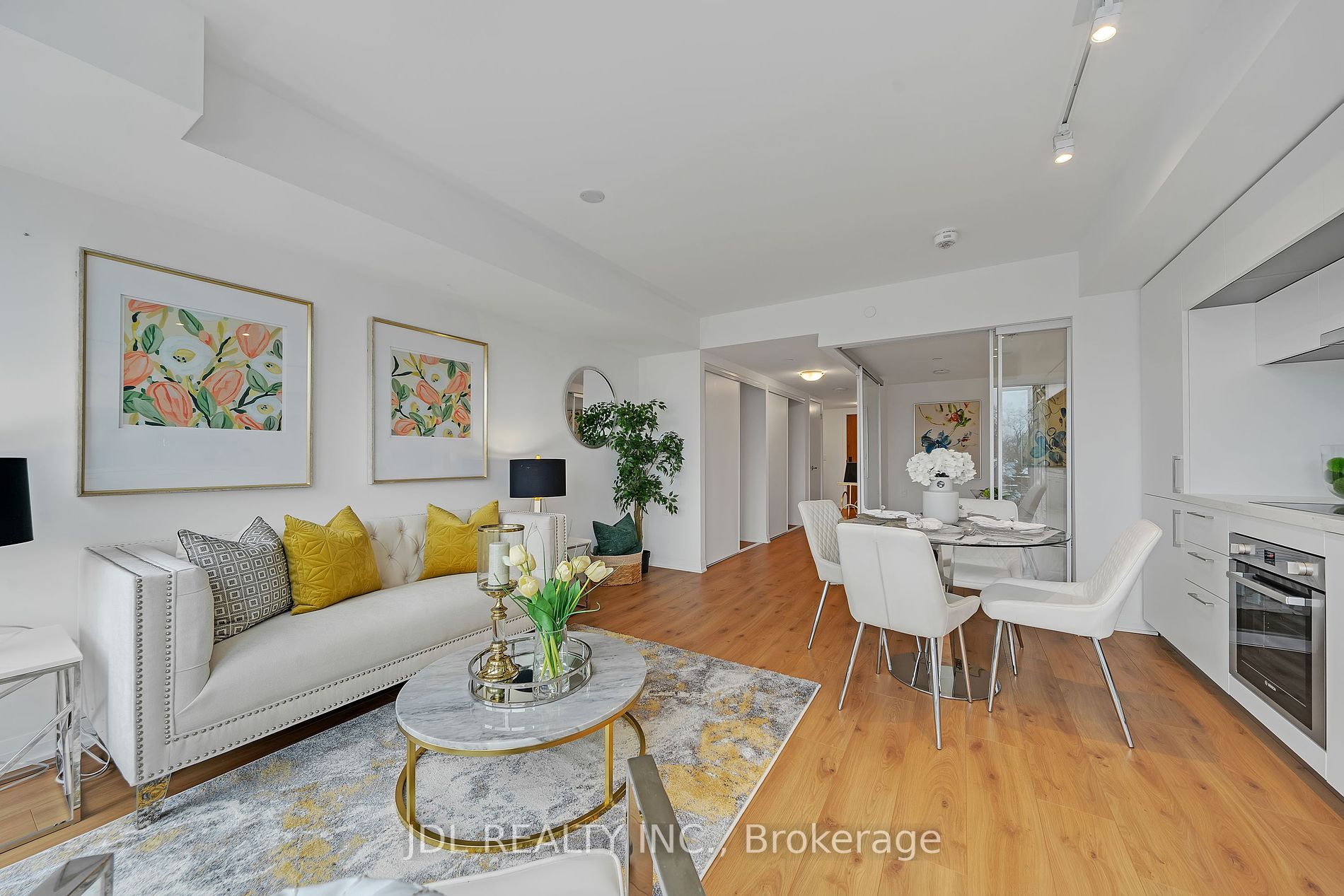 99 Foxbar Rd, #501