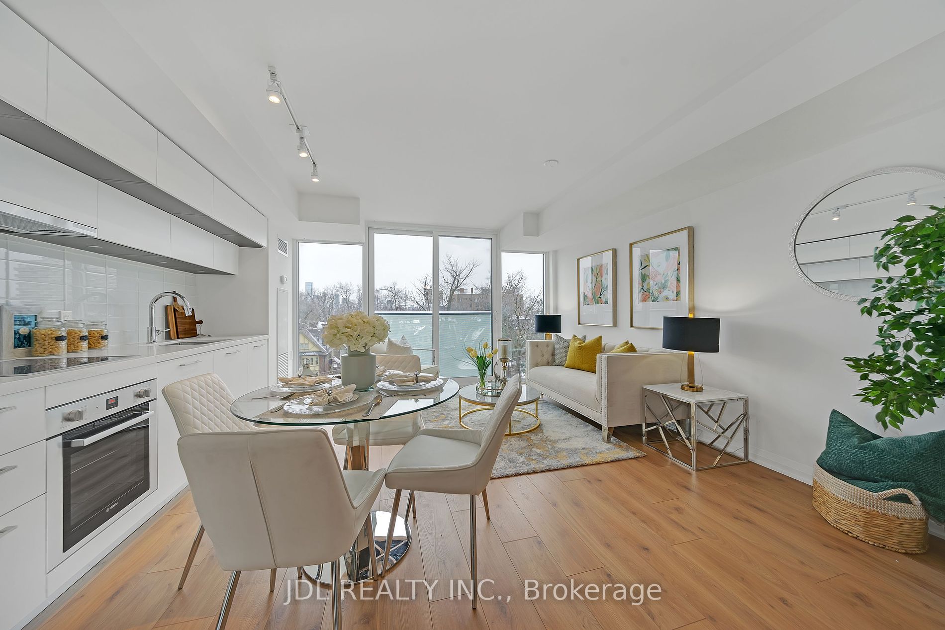 99 Foxbar Rd, #501