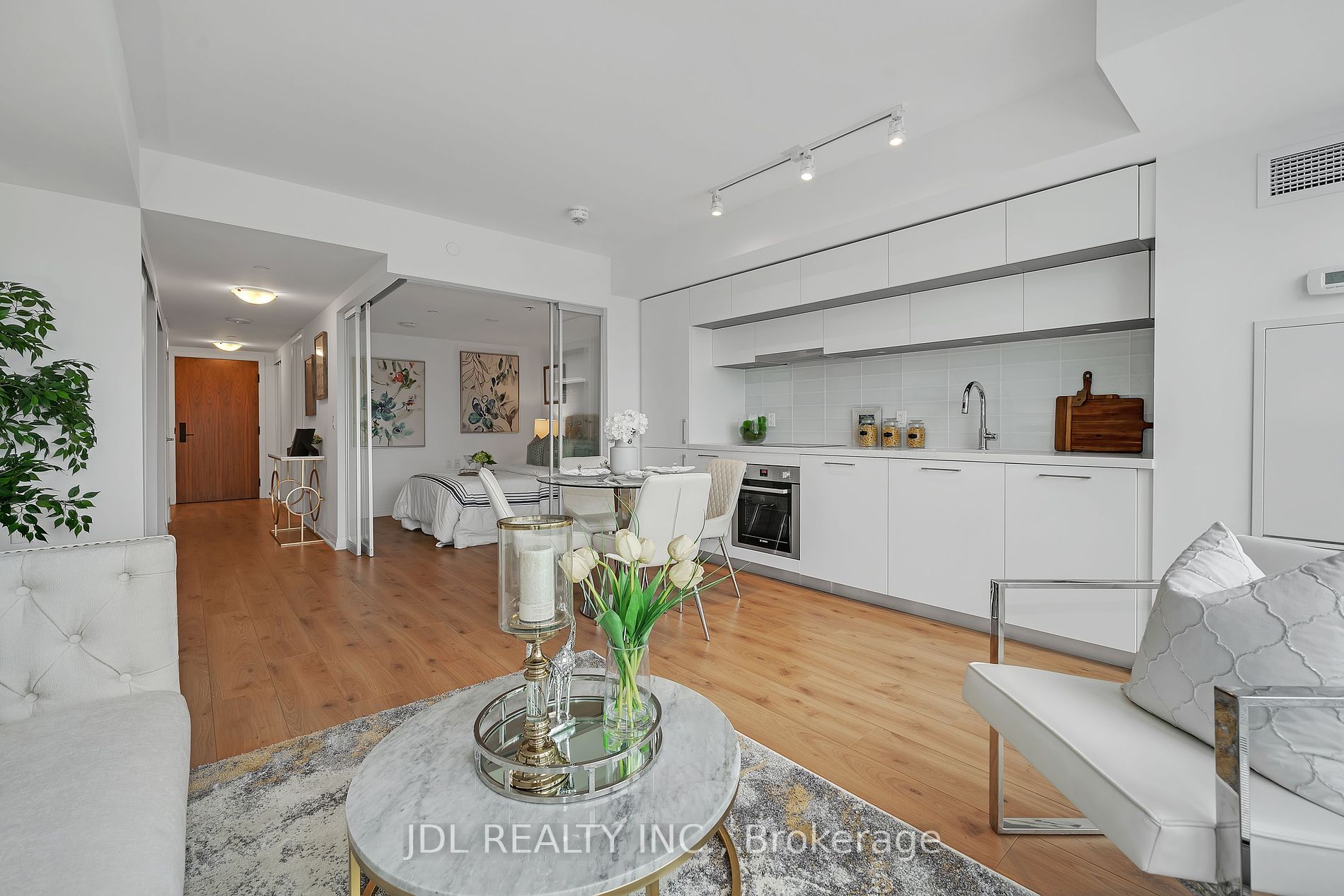 99 Foxbar Rd, #501