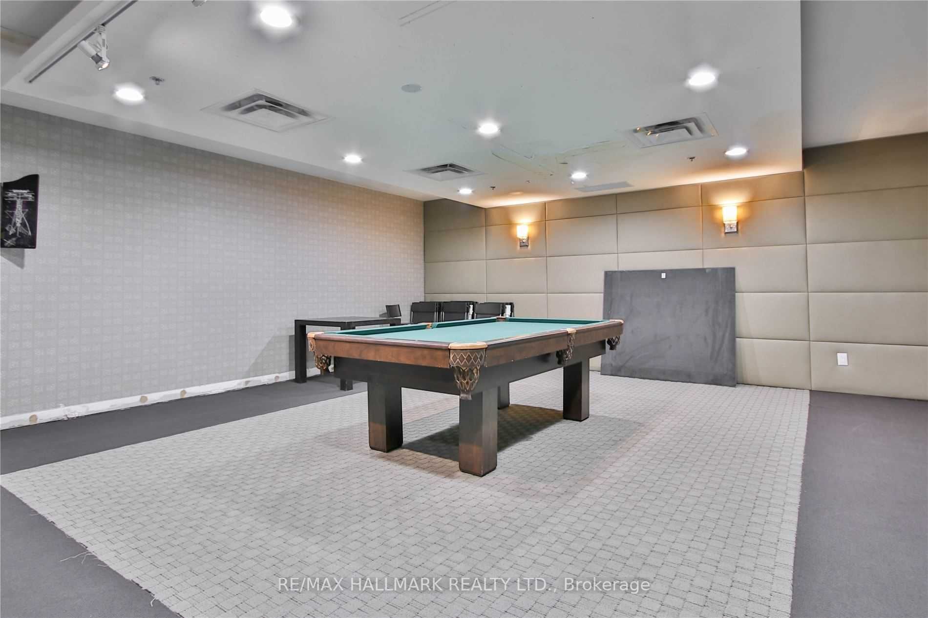 120 Dallimore Circle, #124