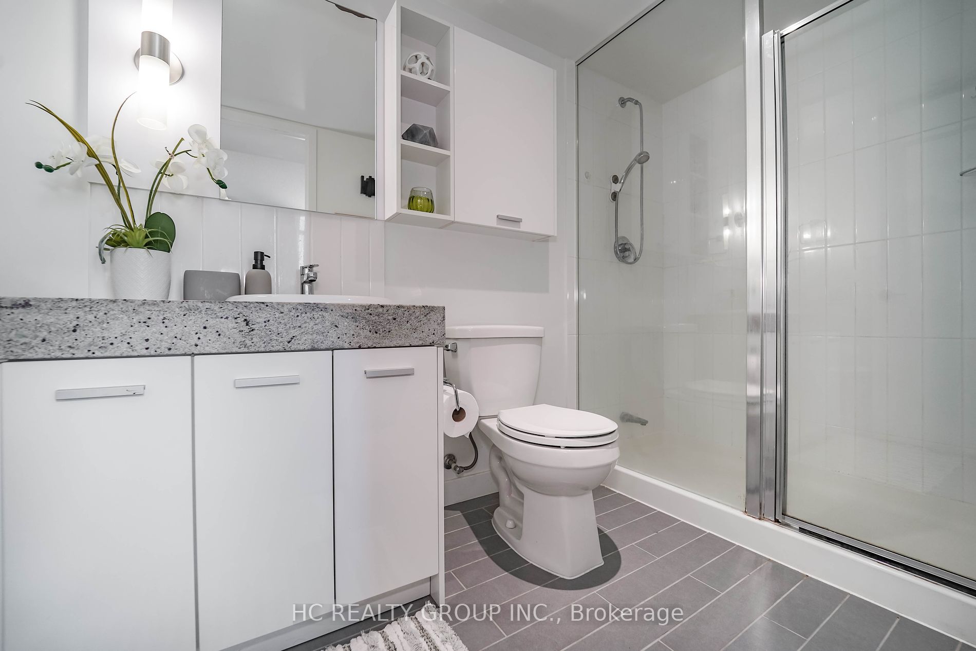15 Singer Court, #1002