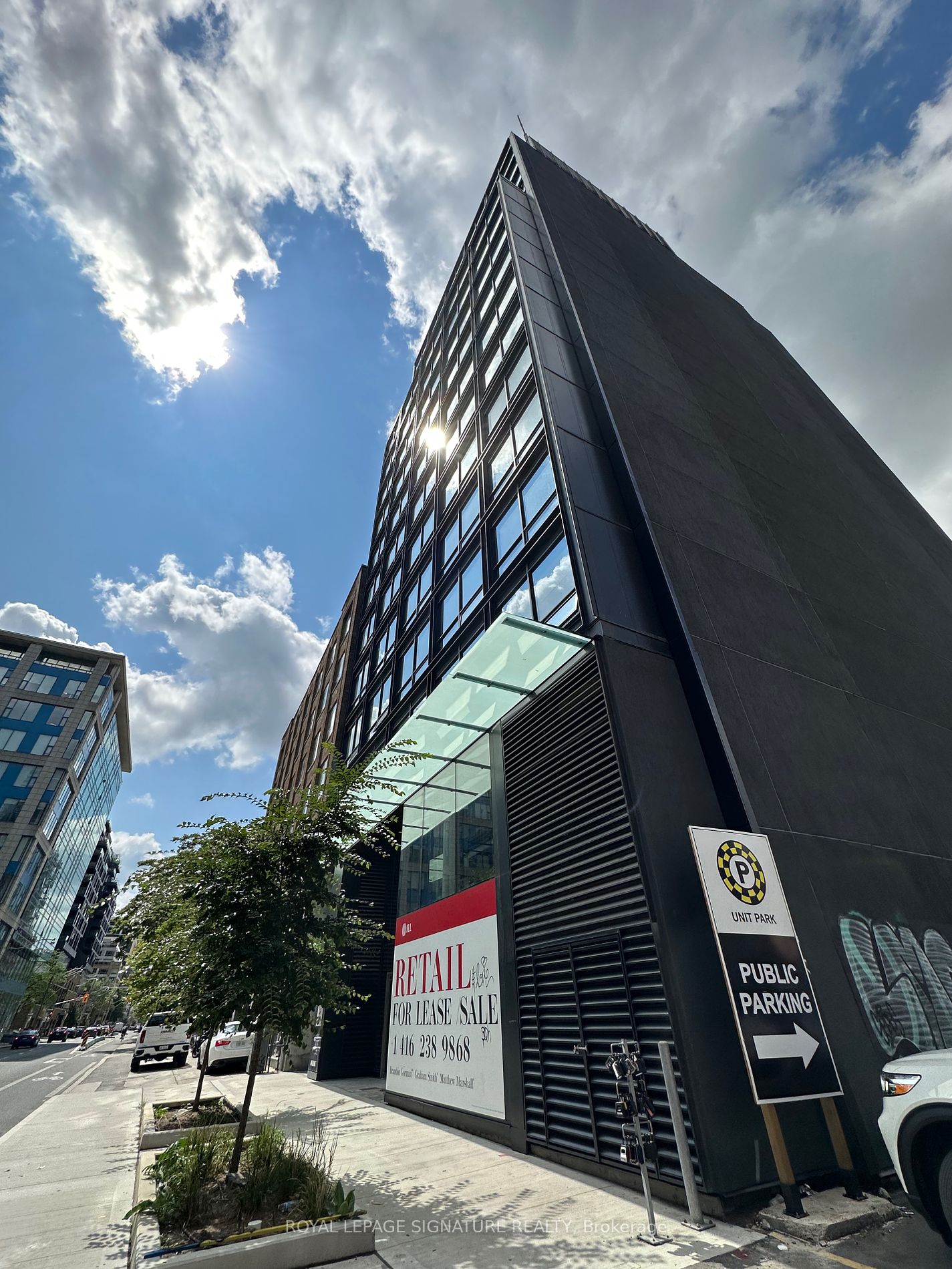 458 Richmond Street W, #408