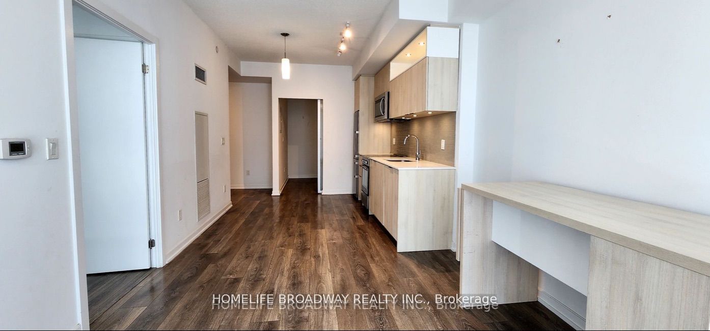 50 Forest Manor Rd, #2101