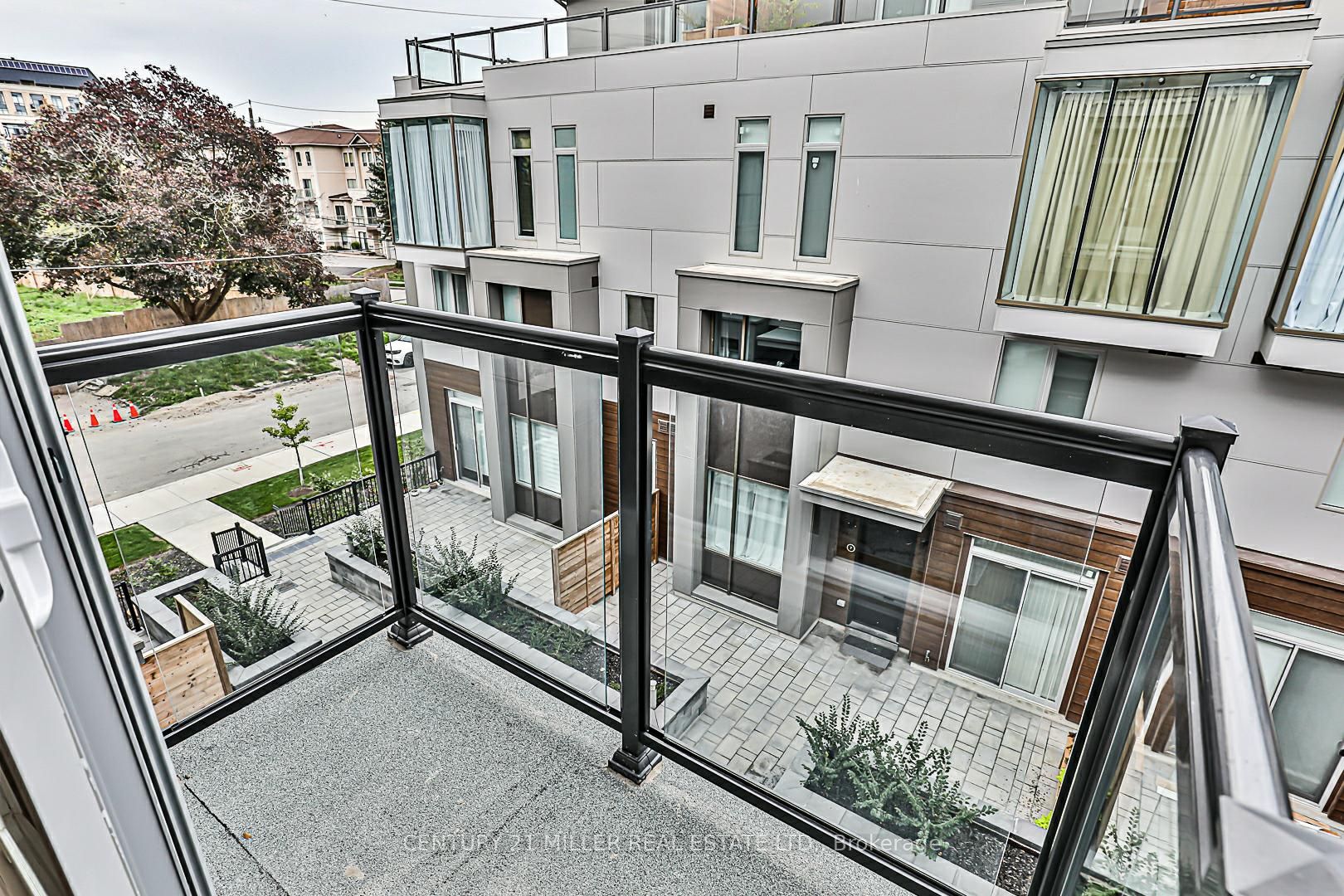 25 Dervock Crescent, #3