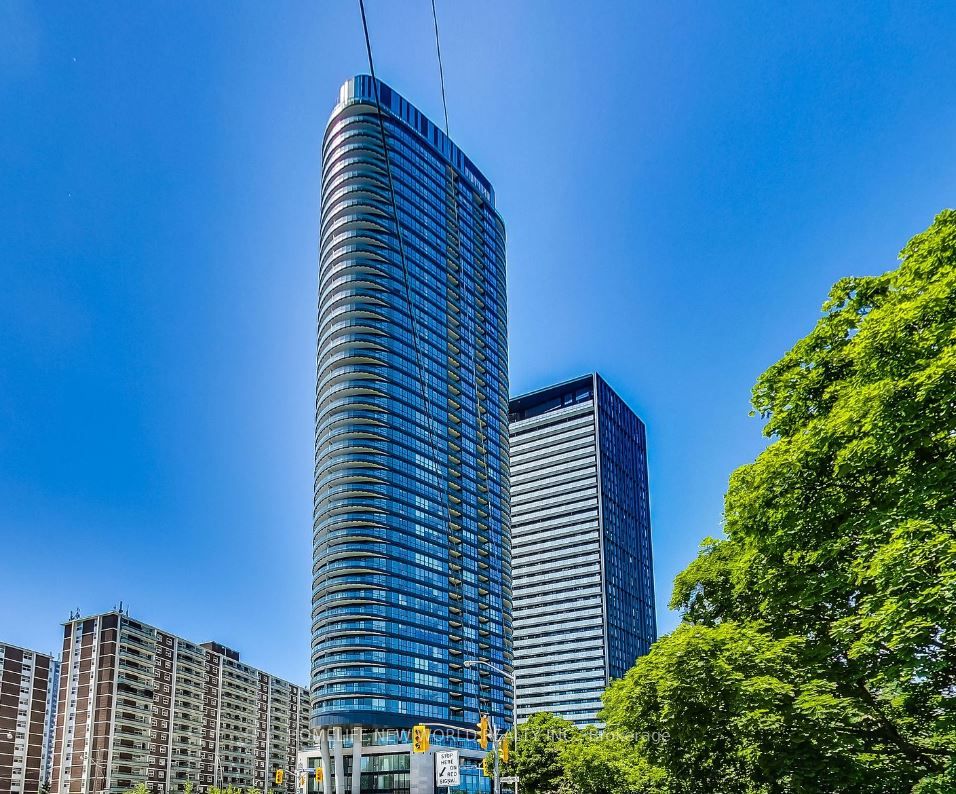 585 Bloor St E, #1522