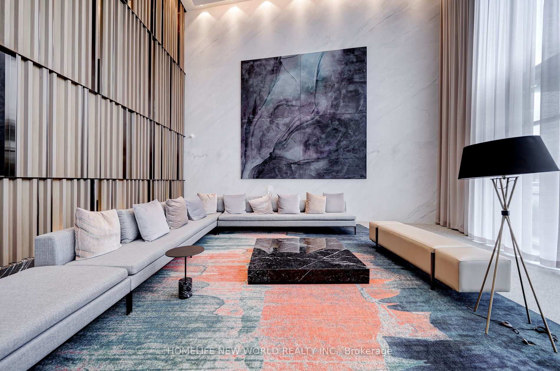585 Bloor St E, #1522