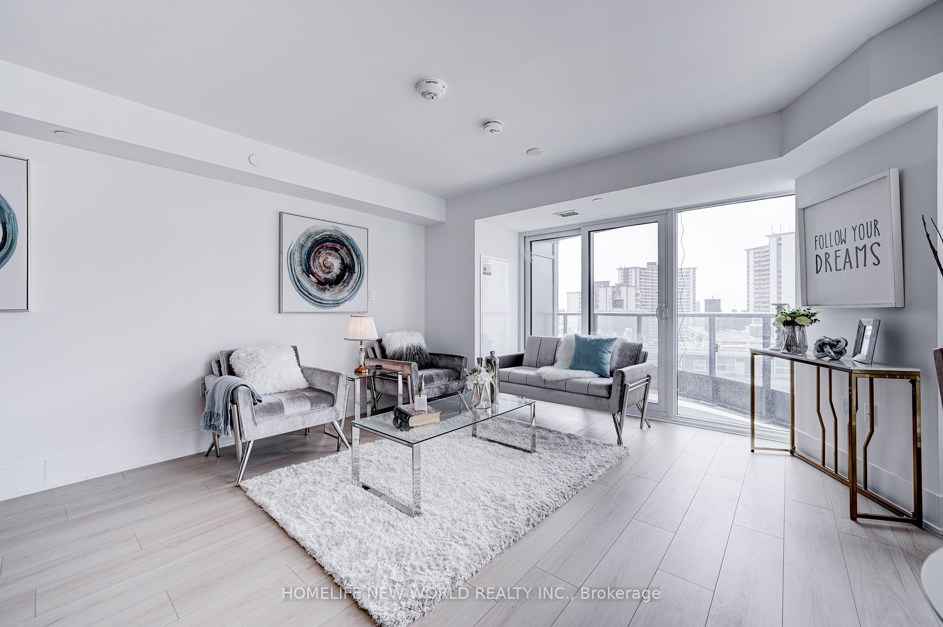 585 Bloor St E, #1522