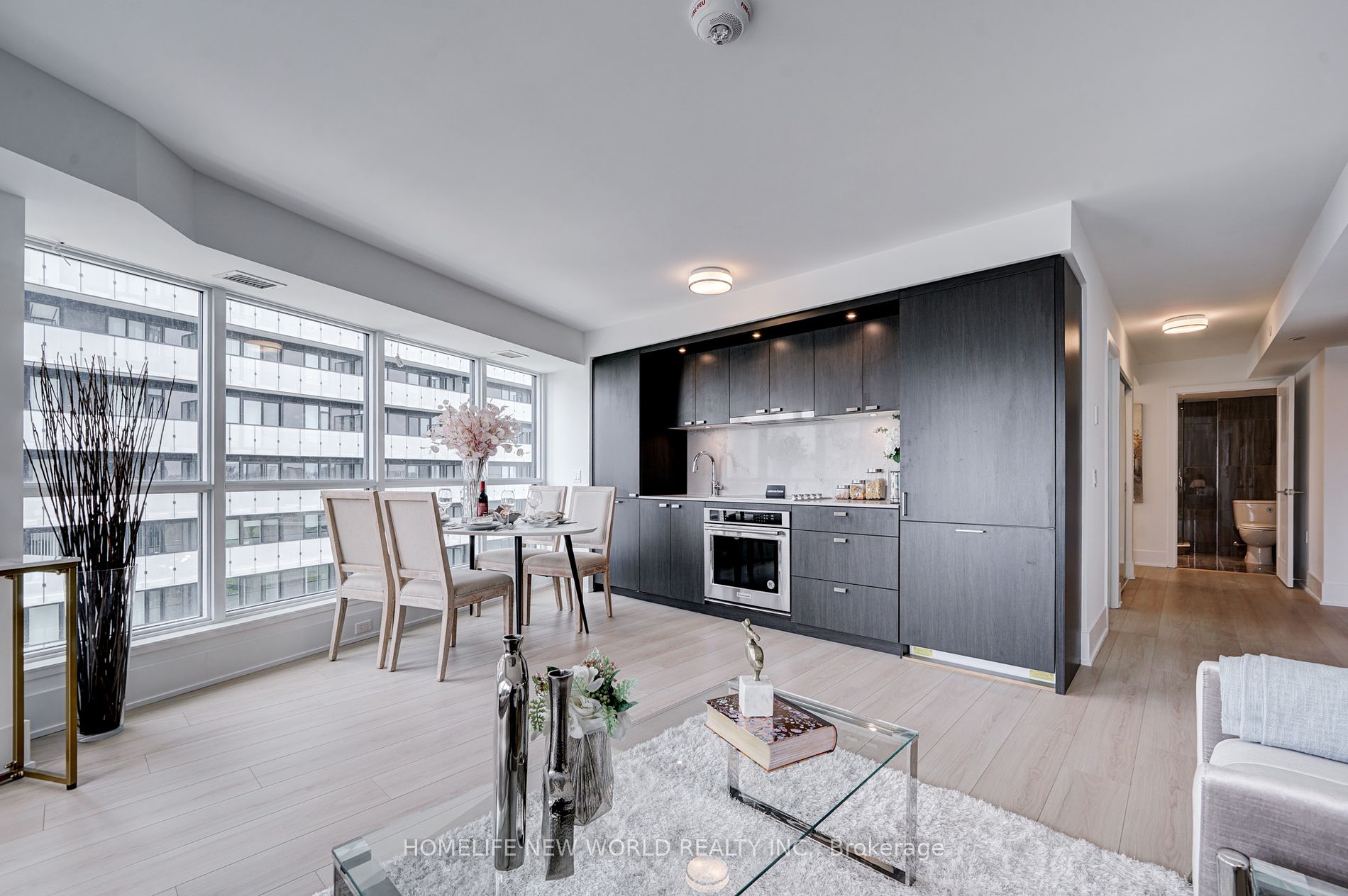 585 Bloor St E, #1522