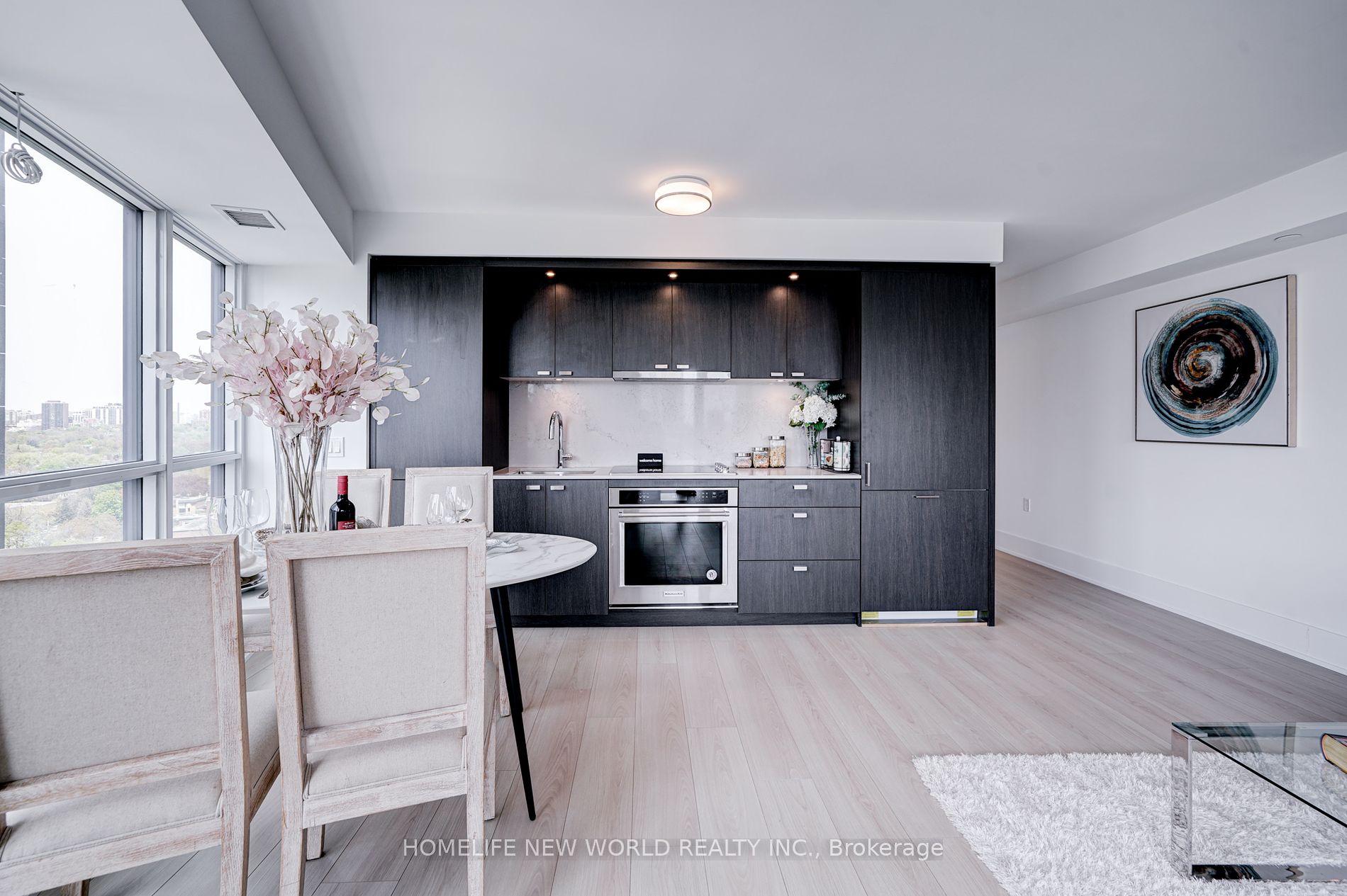 585 Bloor St E, #1522