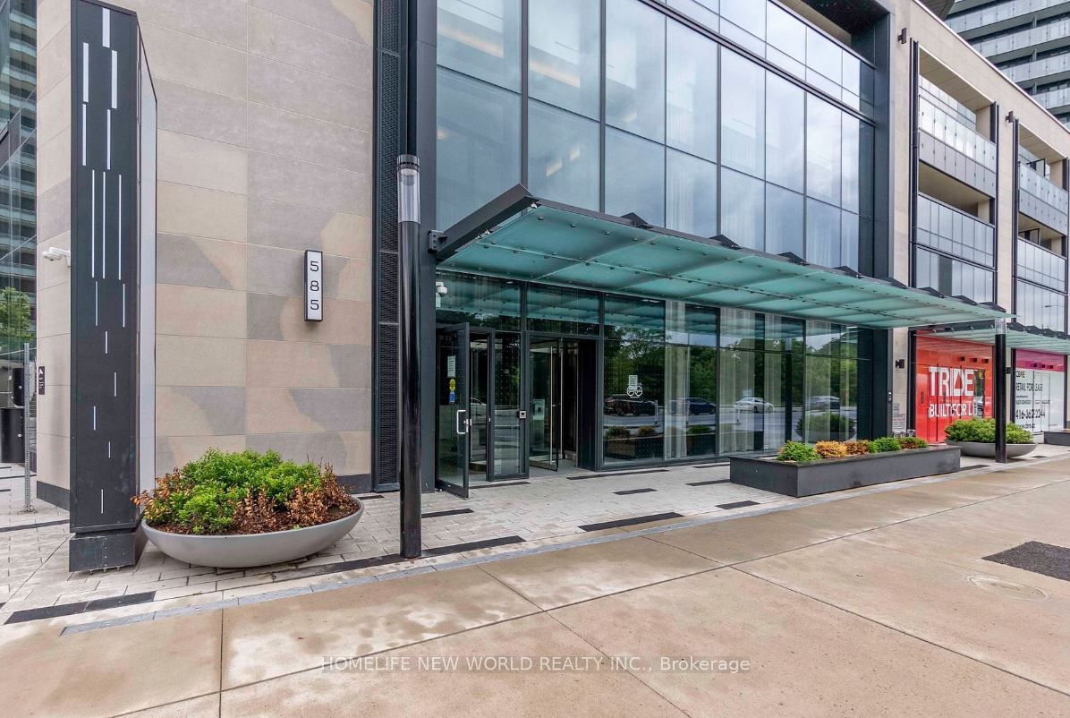 585 Bloor St E, #1522