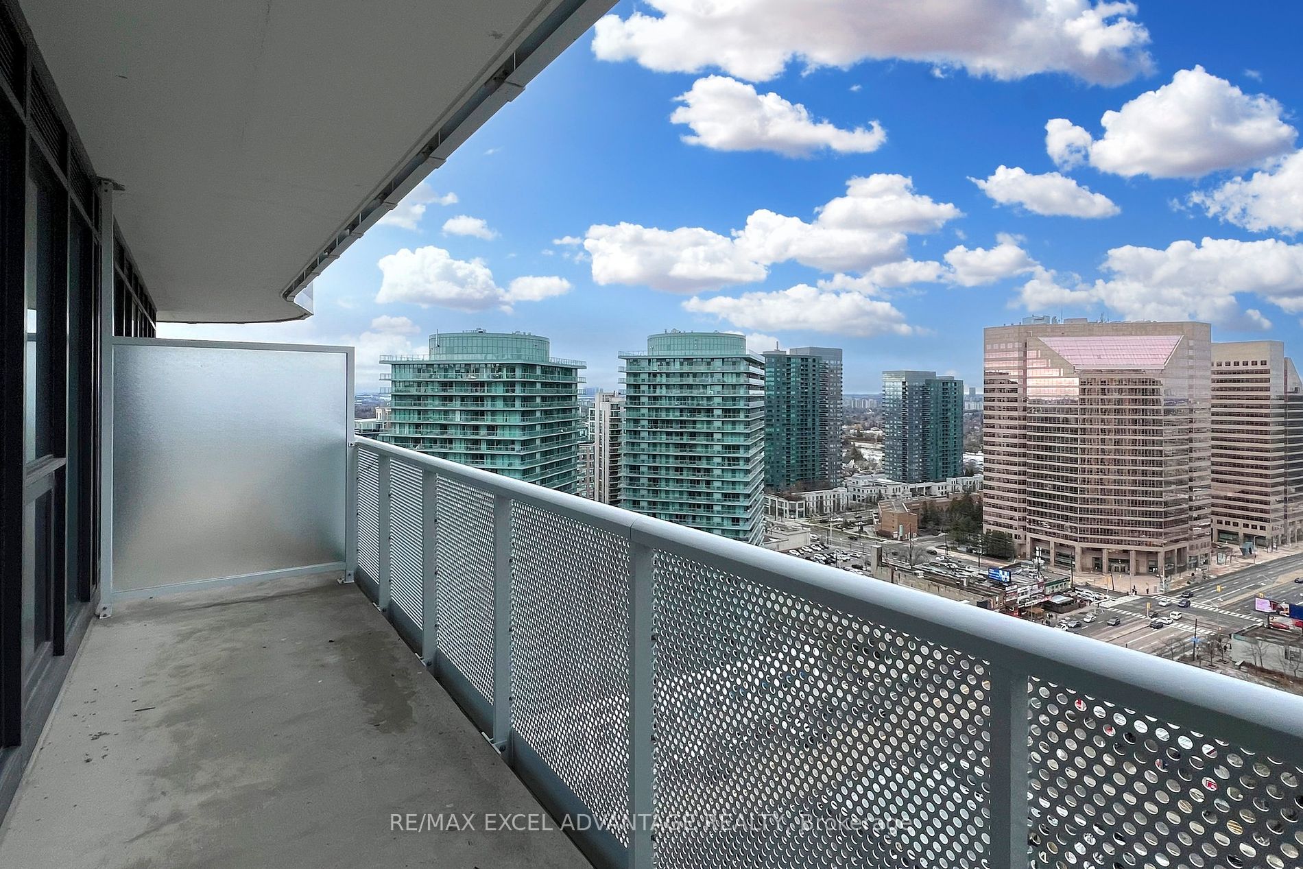 15 Holmes Avenue #2205