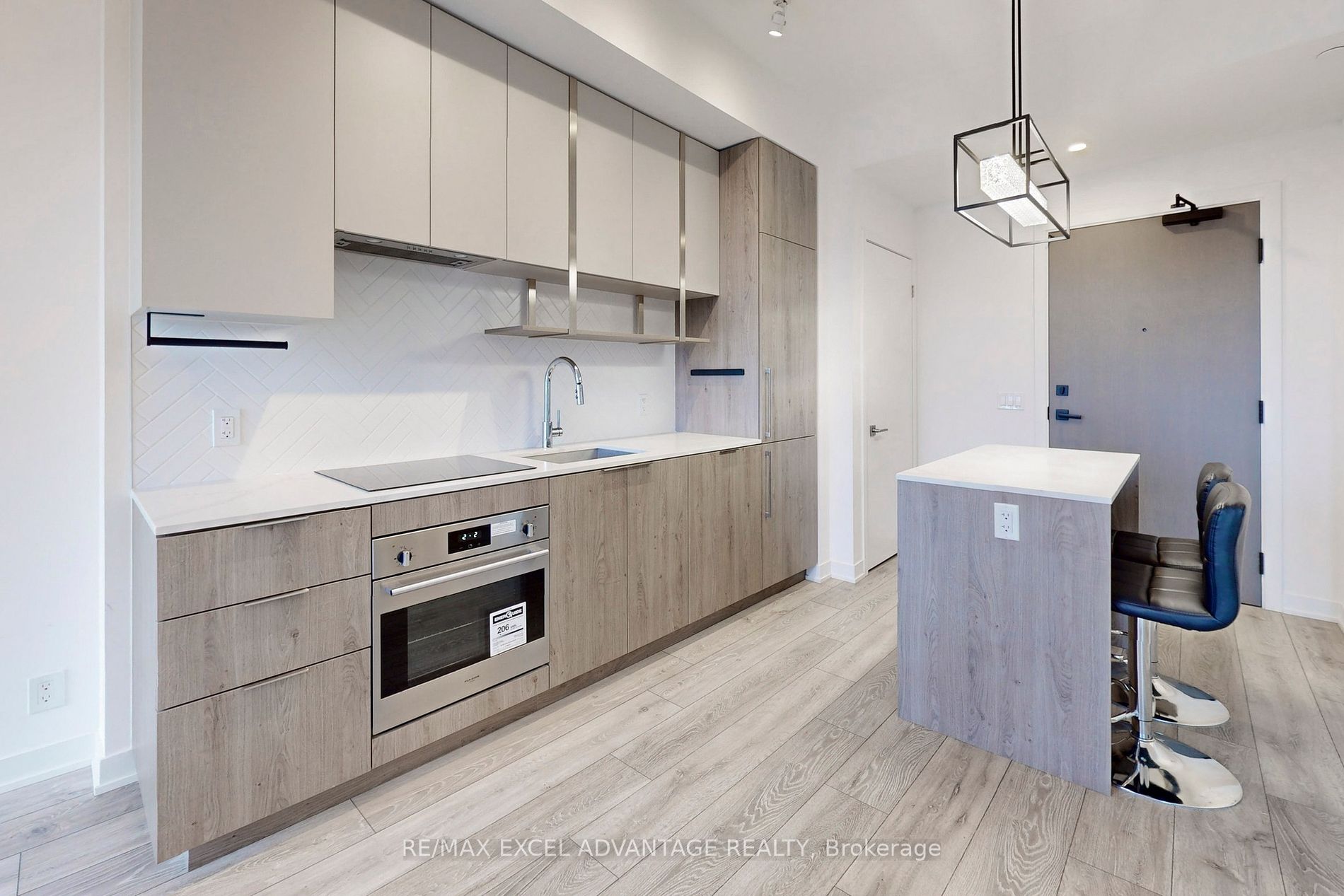 15 Holmes Avenue #2205