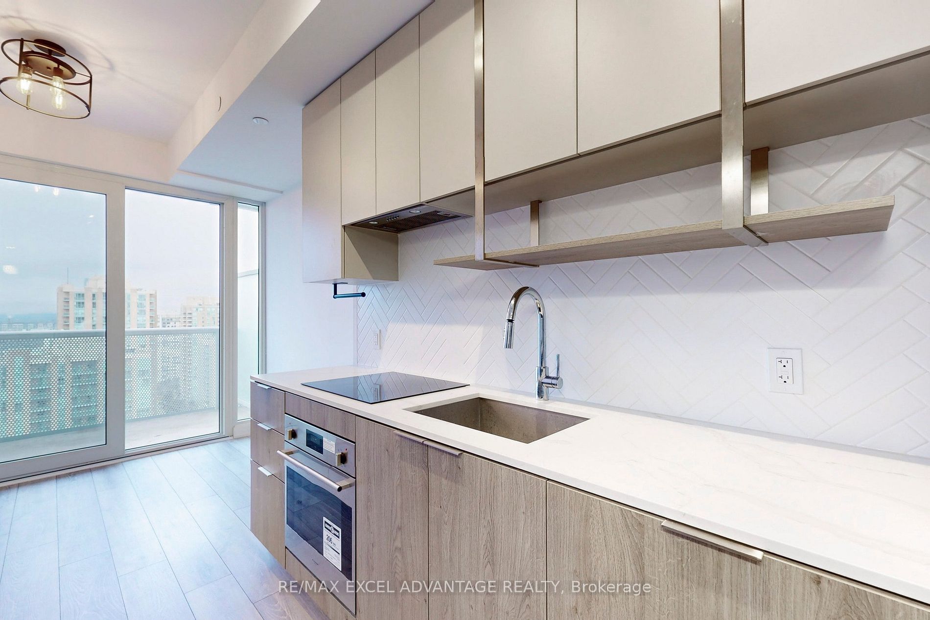 15 Holmes Avenue #2205