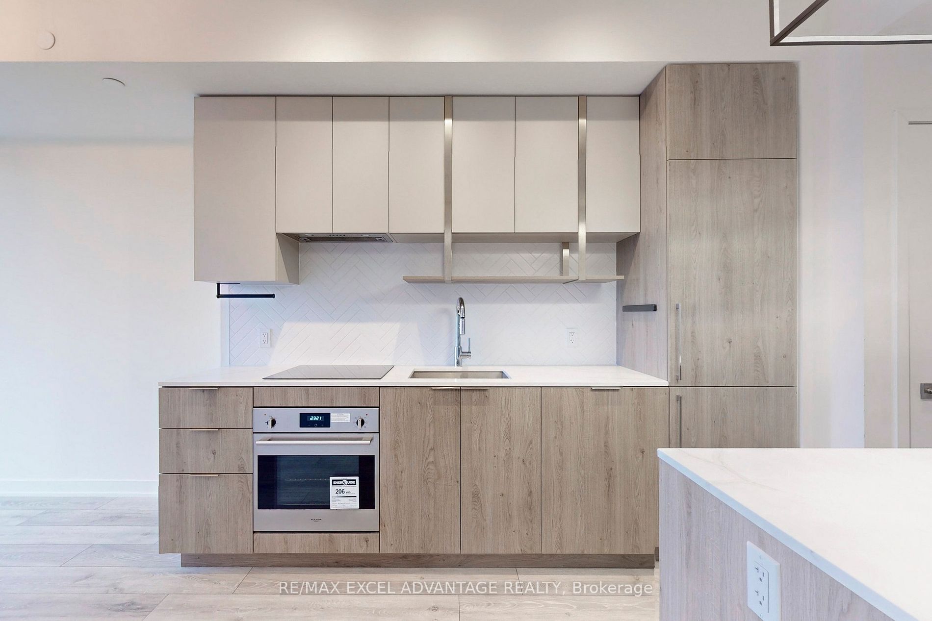 15 Holmes Avenue #2205