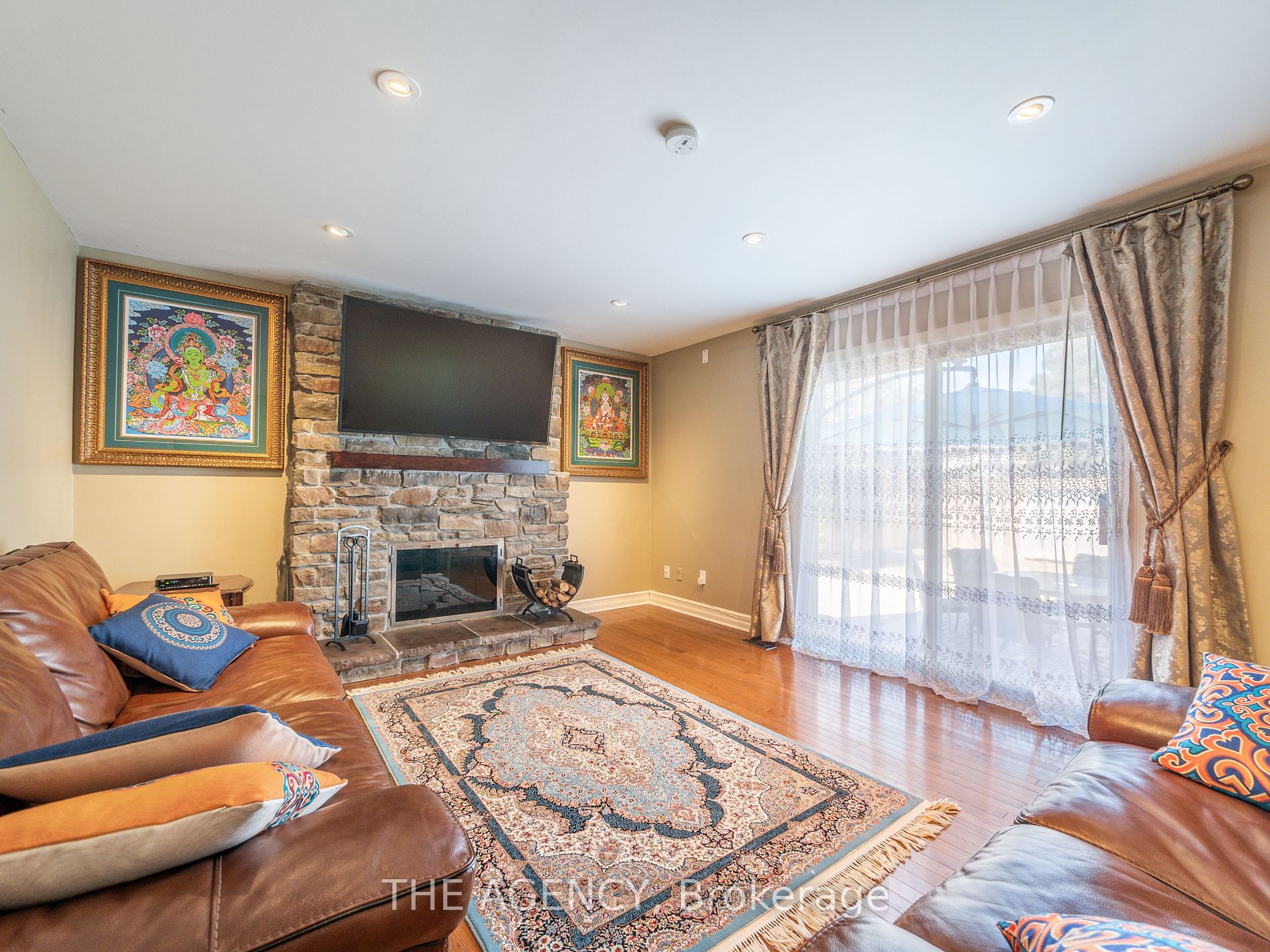48 Caravan Drive