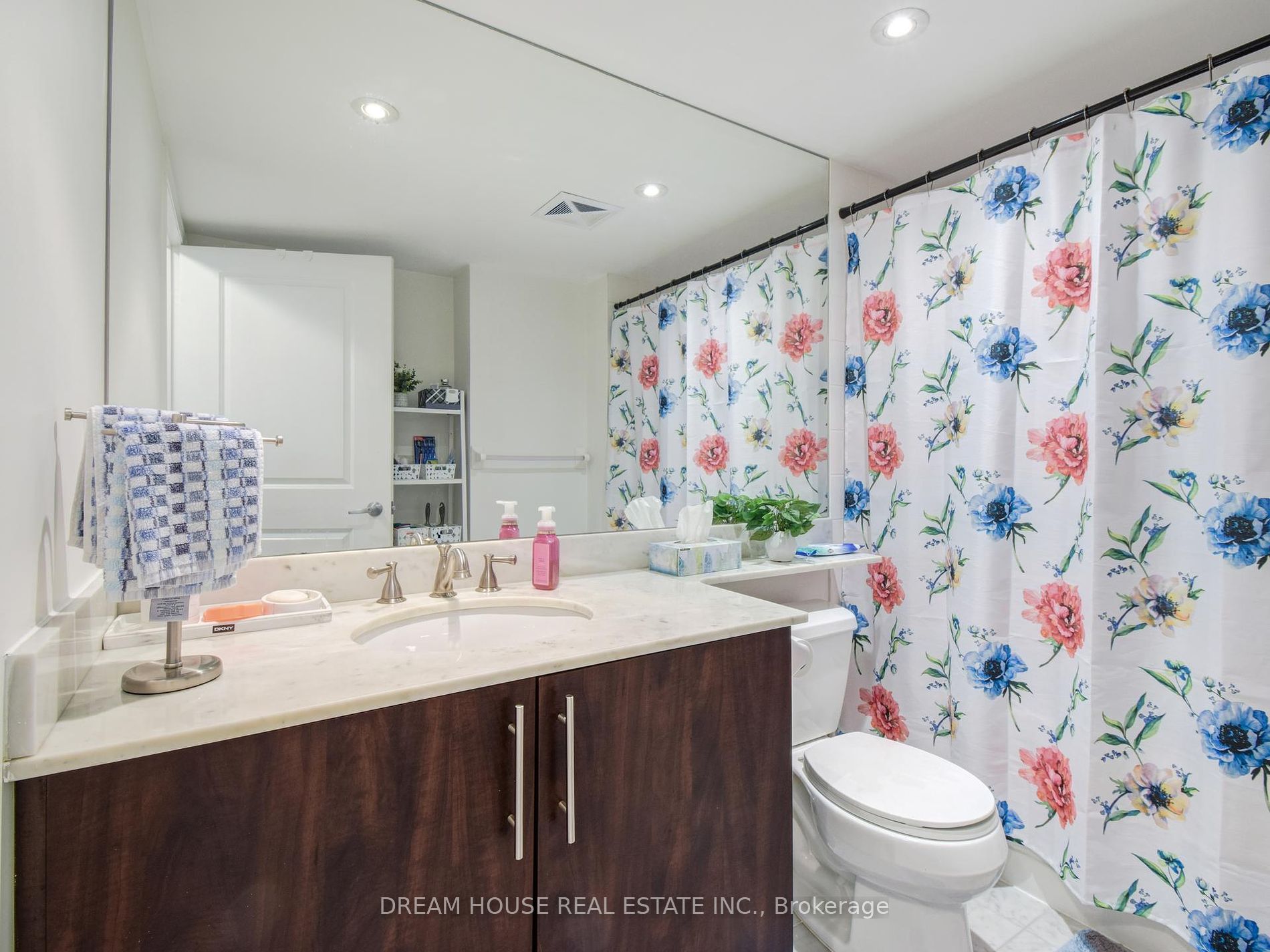 900 Mount Pleasant Road, #308