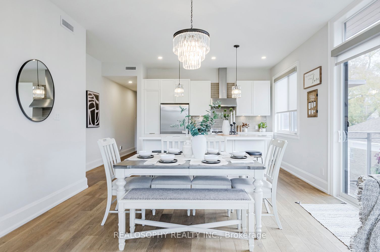 1657 Bathurst St, #4A