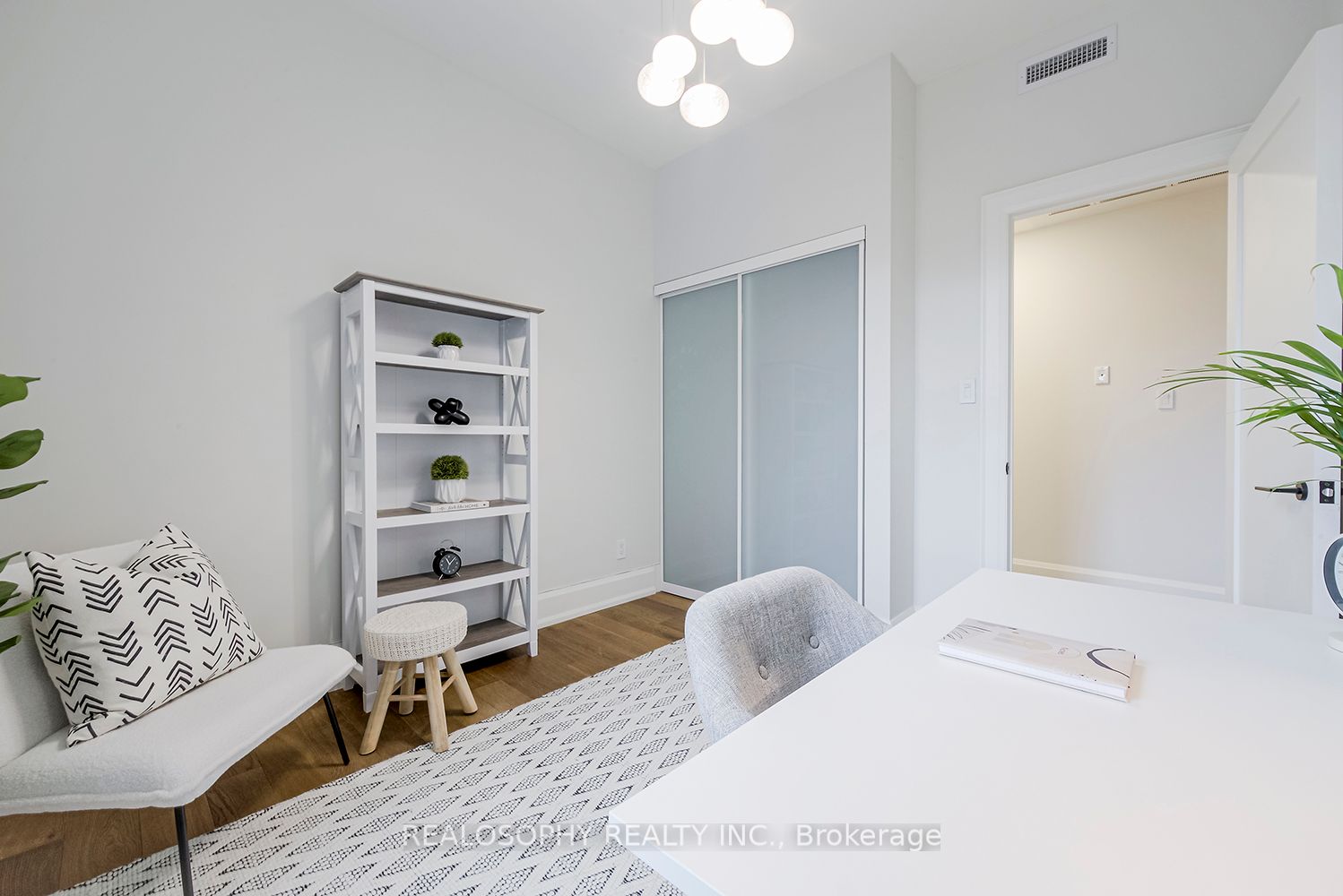 1657 Bathurst St, #4A