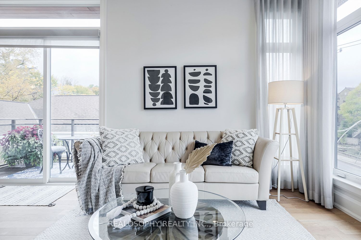 1657 Bathurst St, #4A