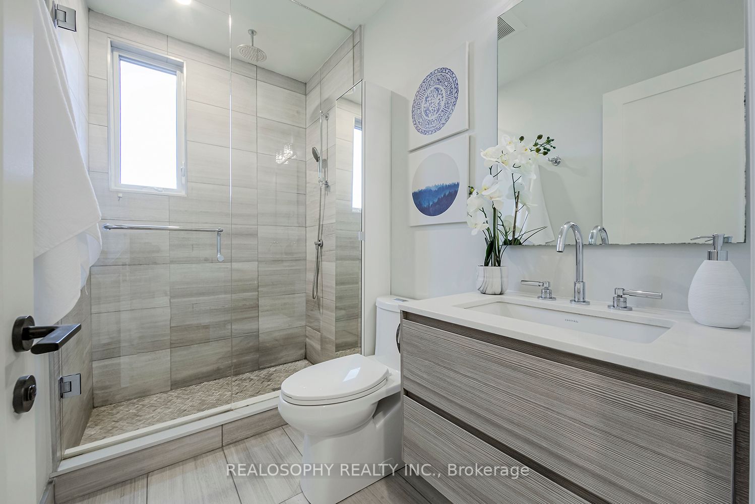 1657 Bathurst St, #4A