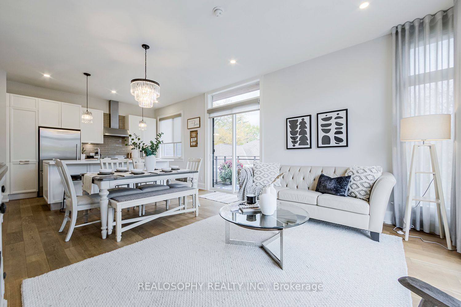 1657 Bathurst St, #4A