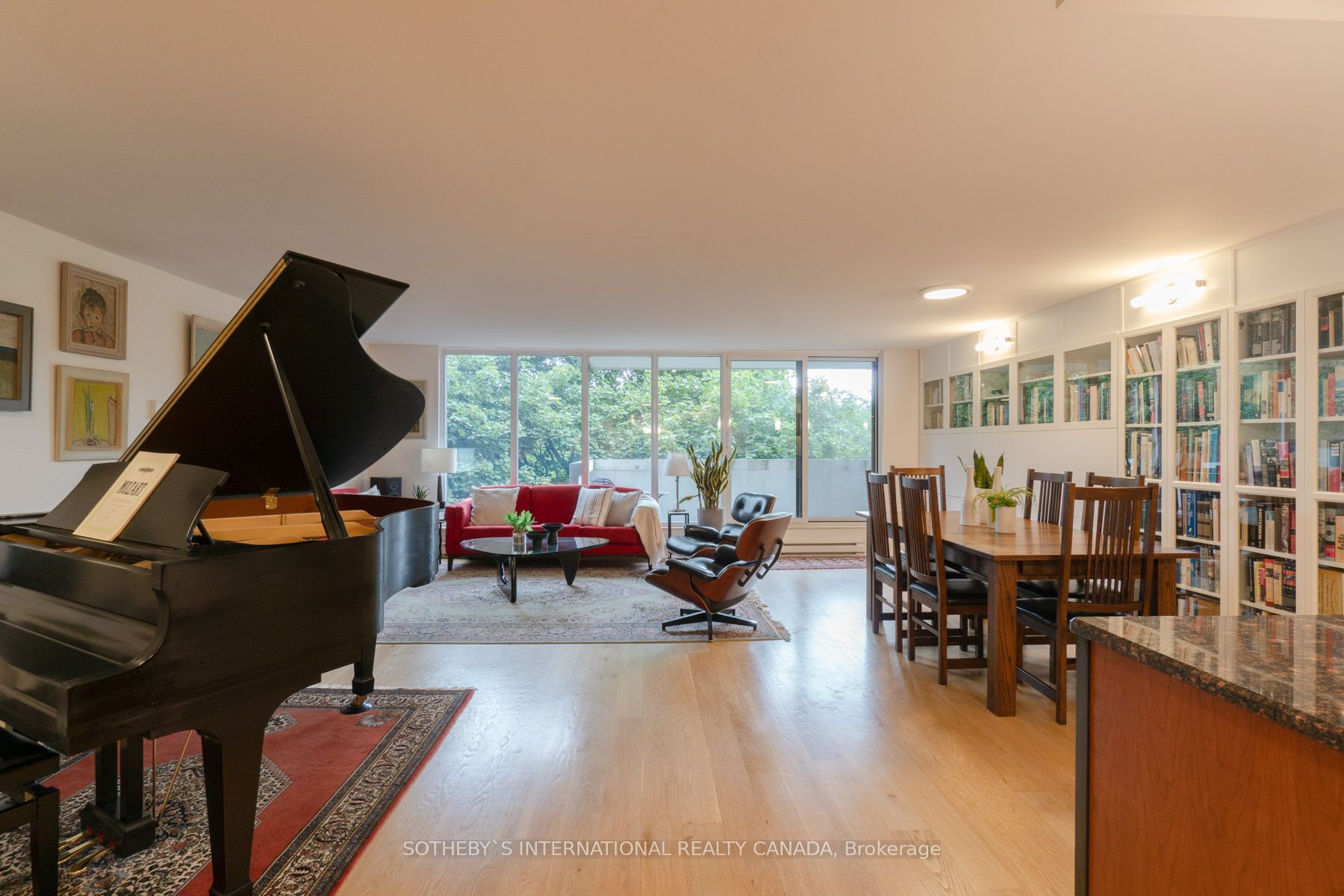 360 Bloor Street E, #213