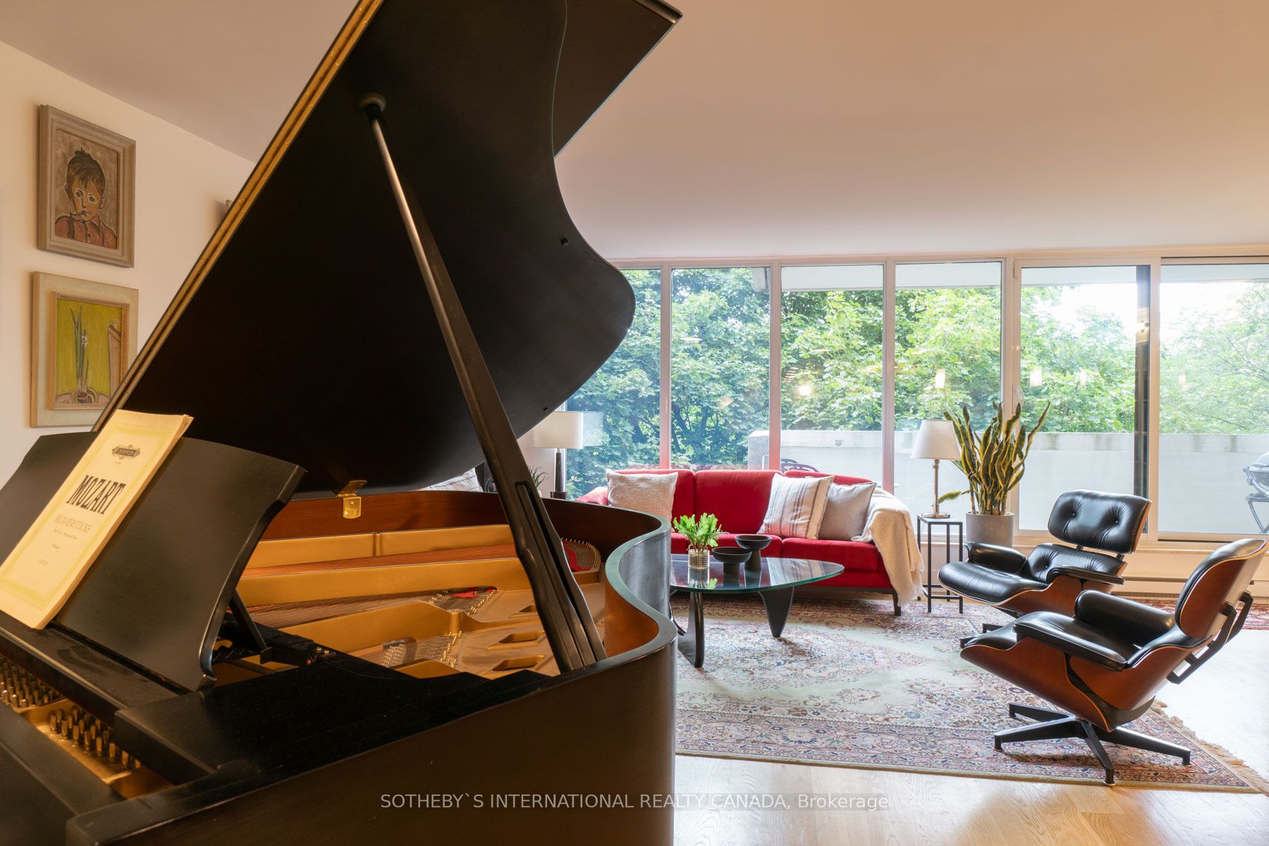 360 Bloor Street E, #213