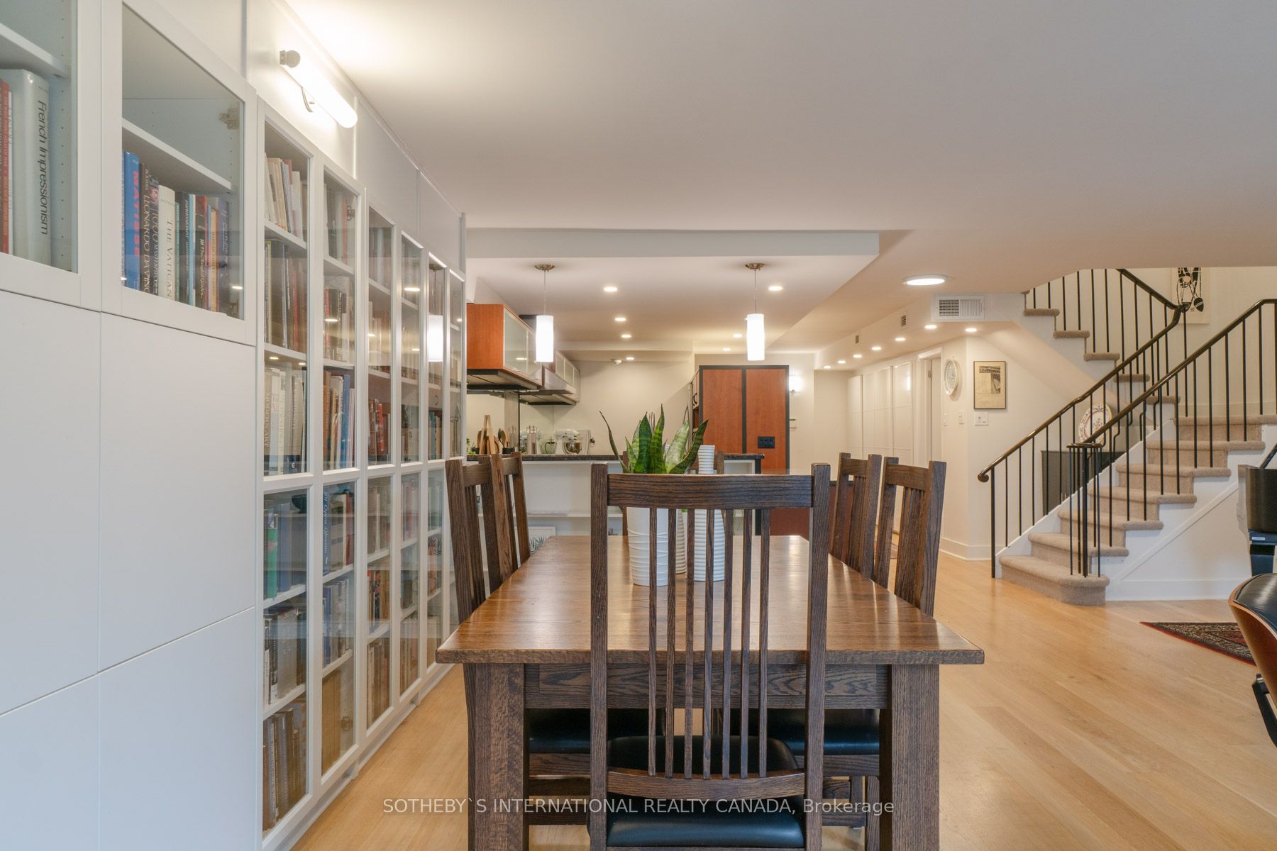 360 Bloor Street E, #213