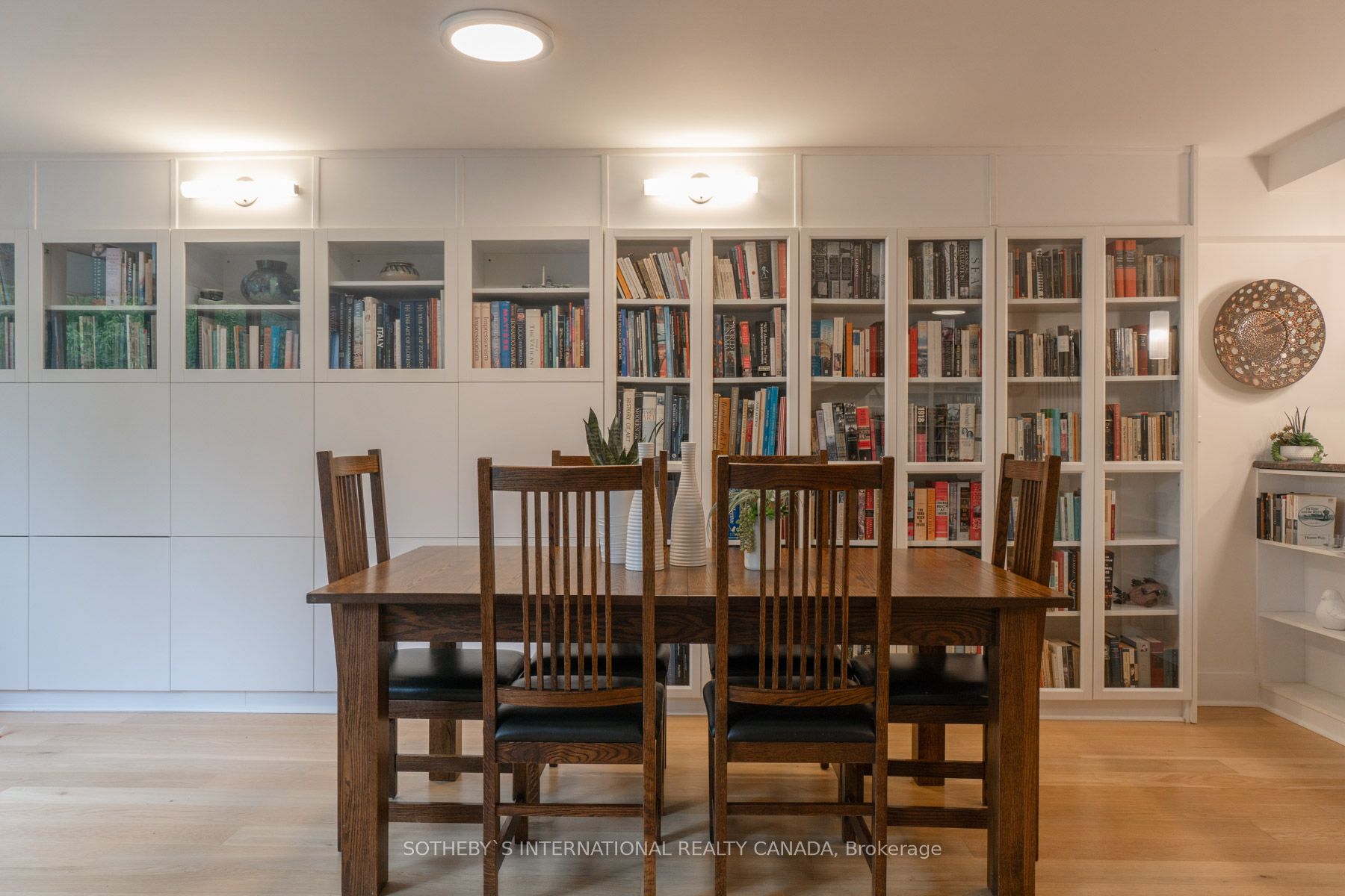 360 Bloor Street E, #213