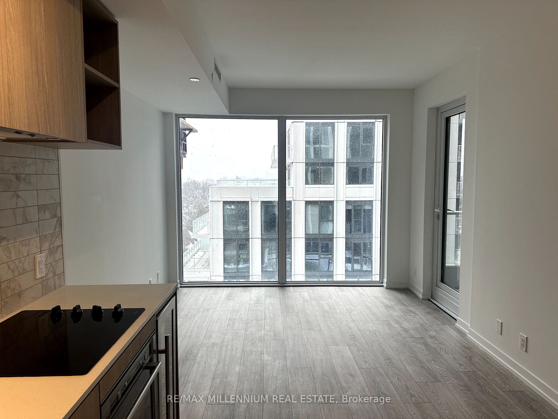 2020 Bathurst Street #637