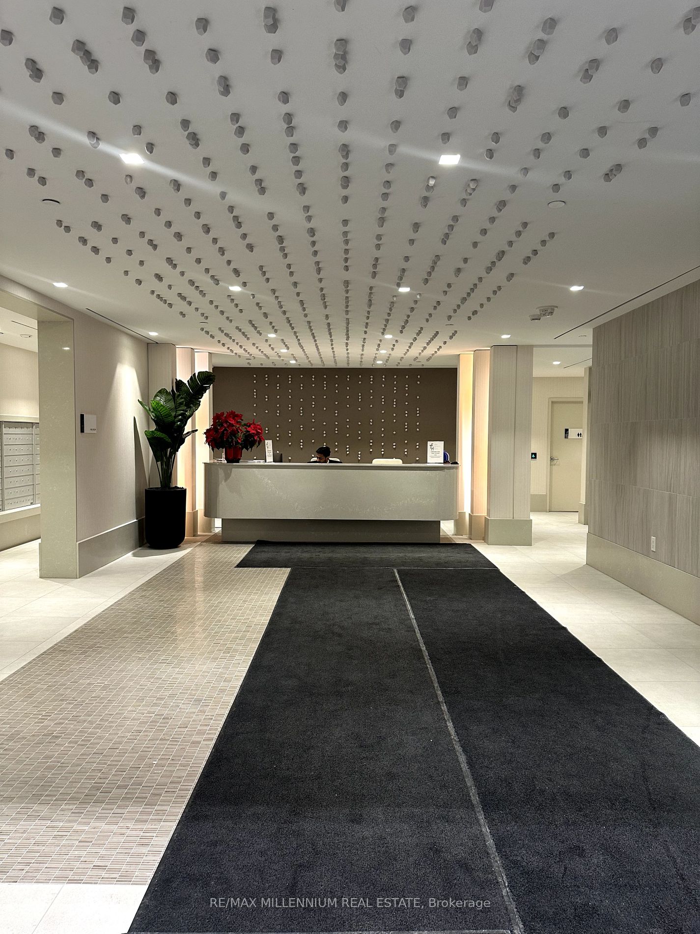 2020 Bathurst Street #637