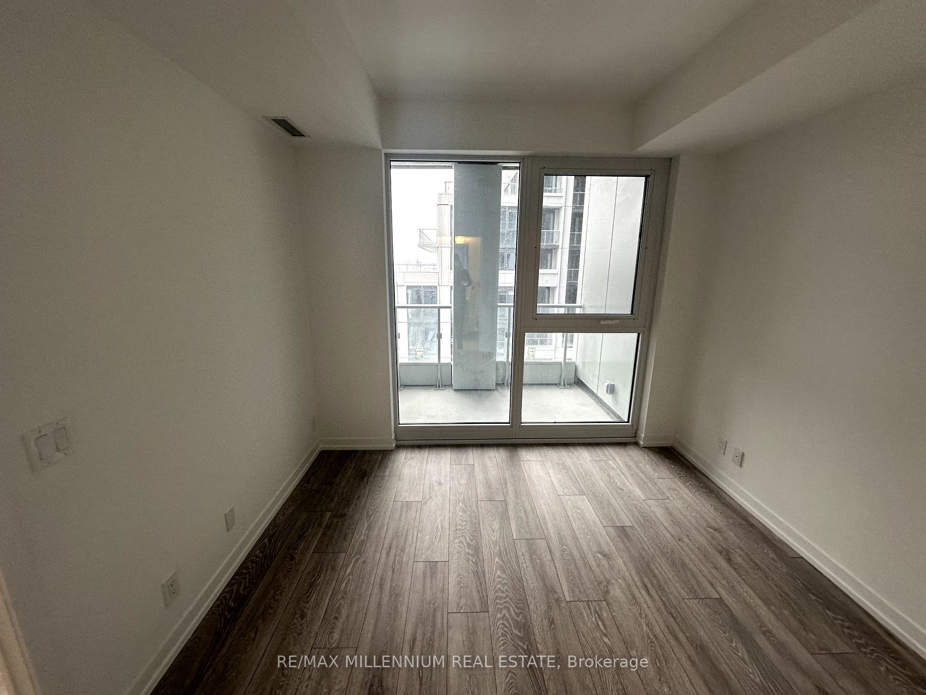2020 Bathurst Street #637