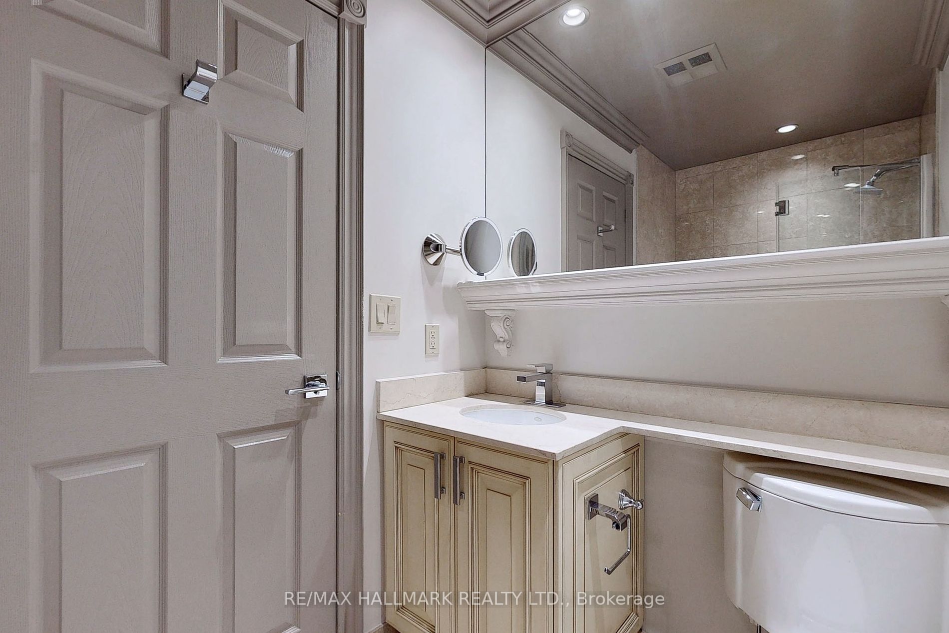 8 Park Rd, #3710
