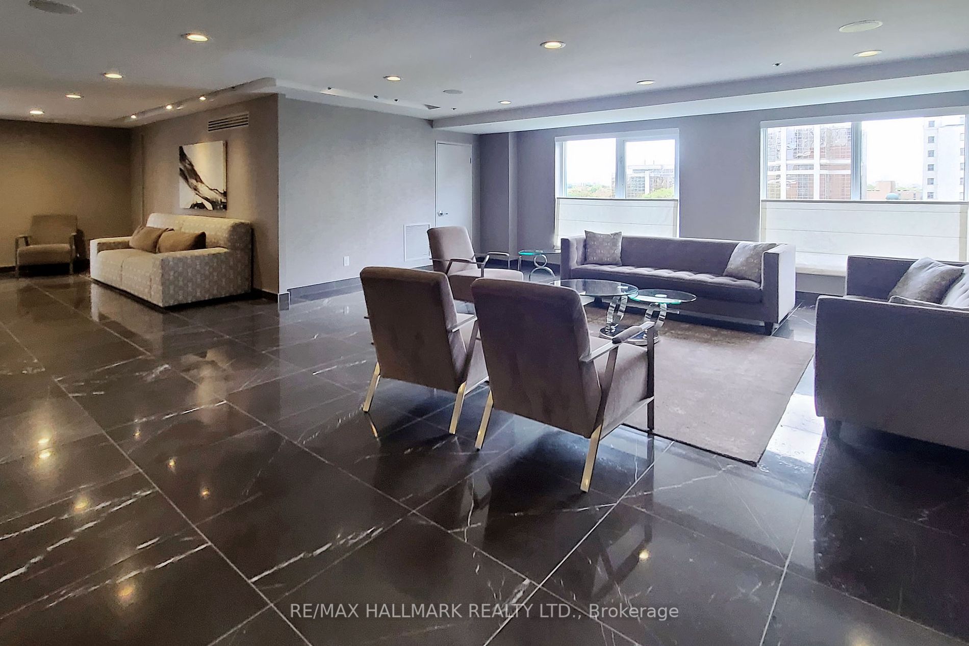 8 Park Rd, #3710