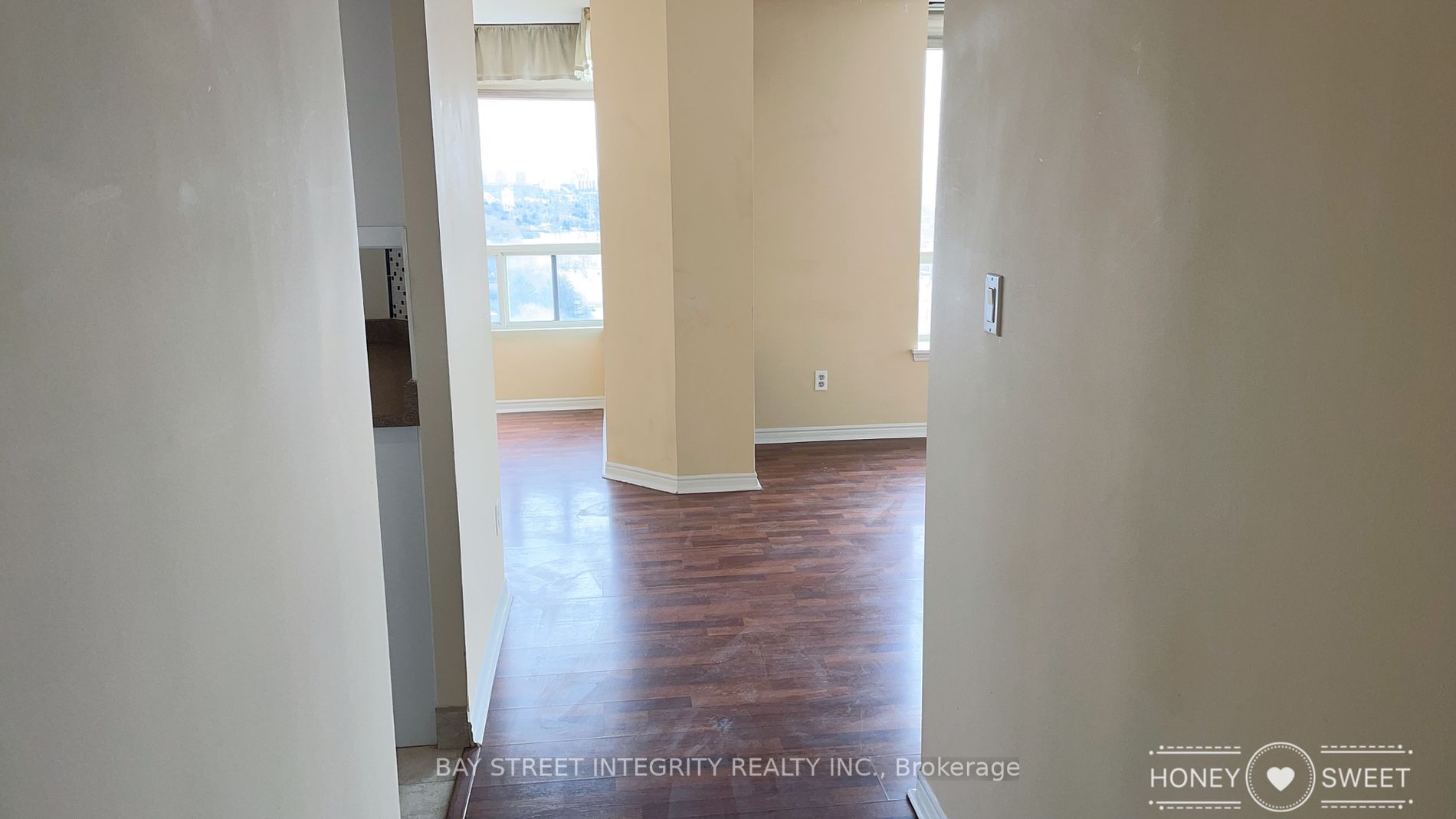 5765 Yonge Street, #PH507