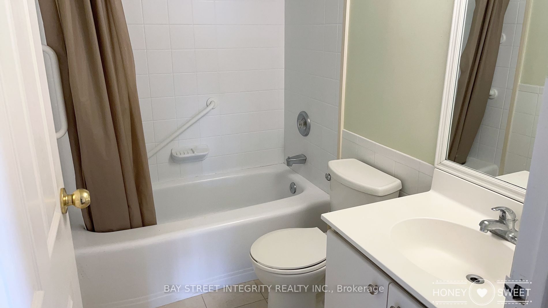5765 Yonge Street, #PH507