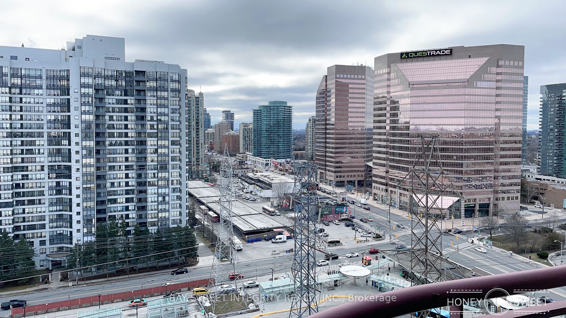 5765 Yonge Street, #PH507