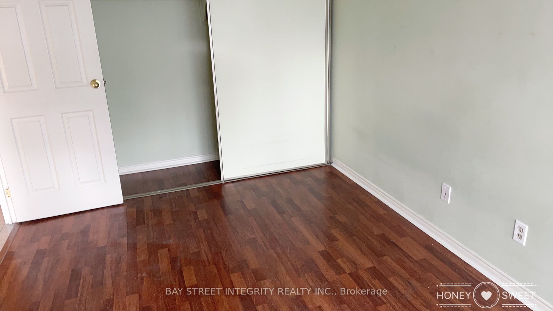 5765 Yonge Street, #PH507