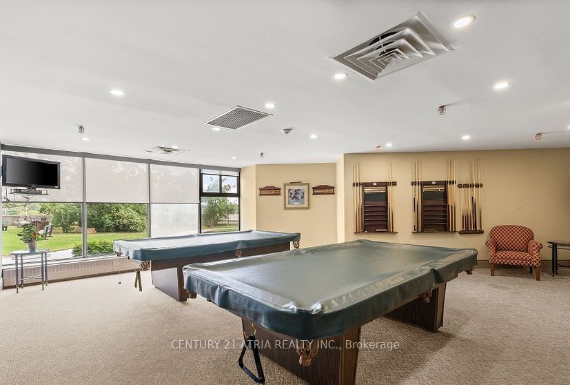 55 Skymark Drive, #605