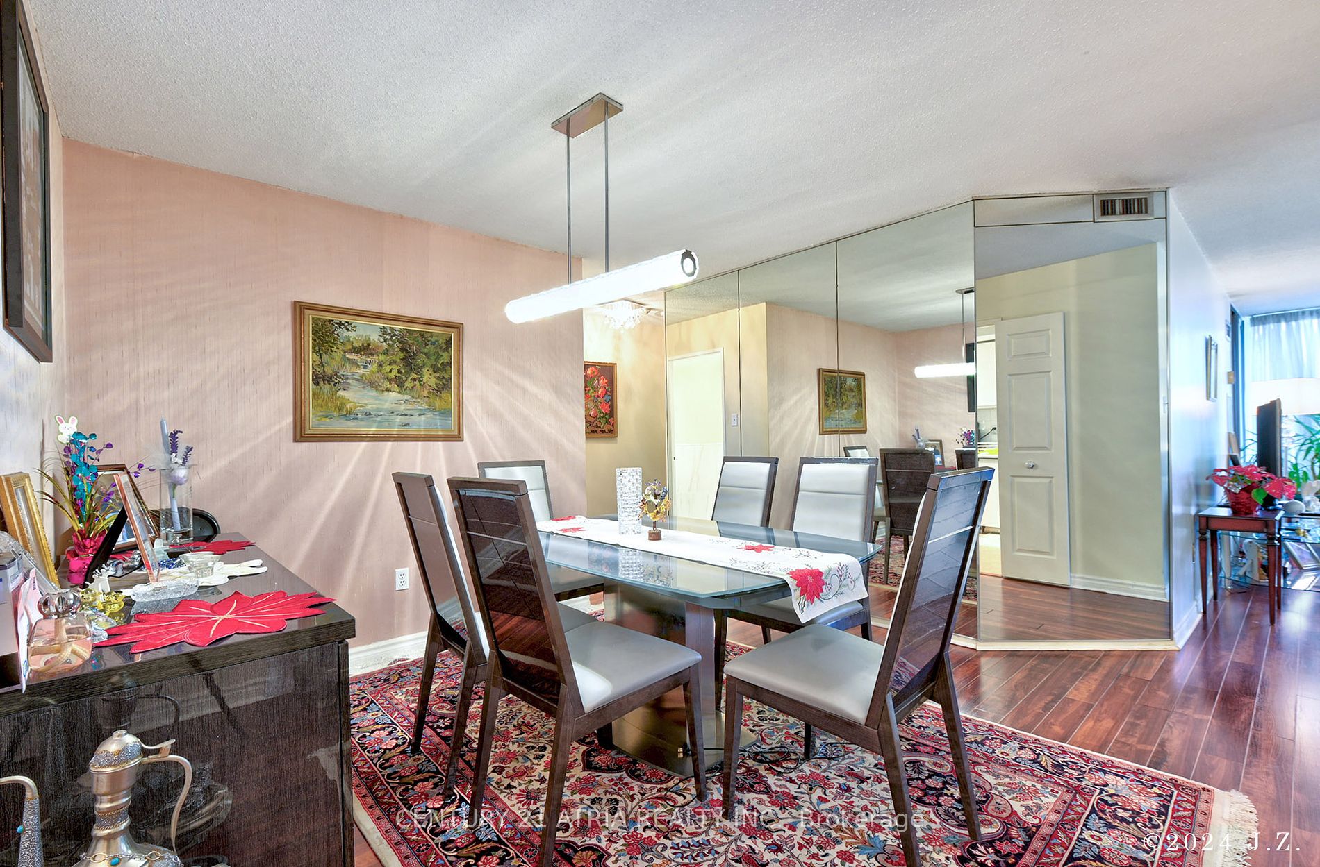 55 Skymark Drive, #605
