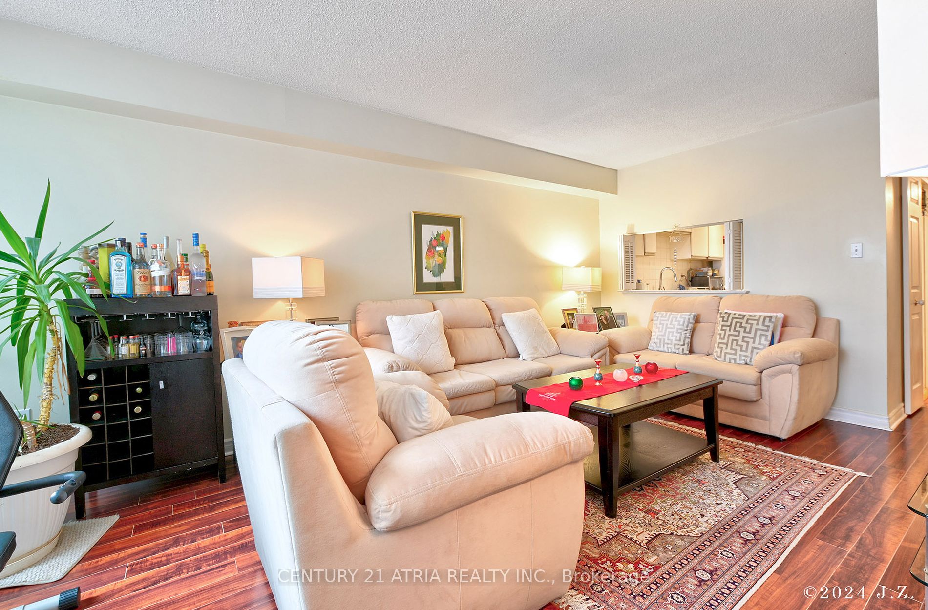 55 Skymark Drive, #605