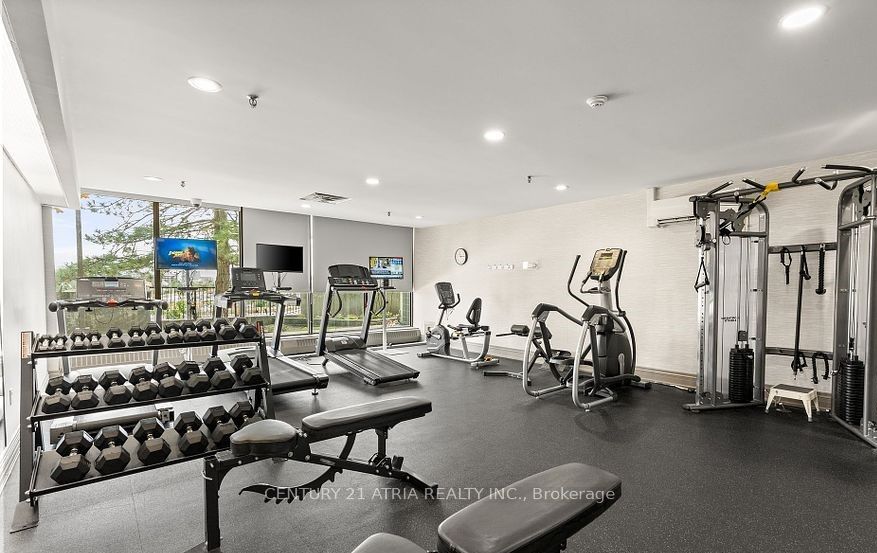 55 Skymark Drive, #605