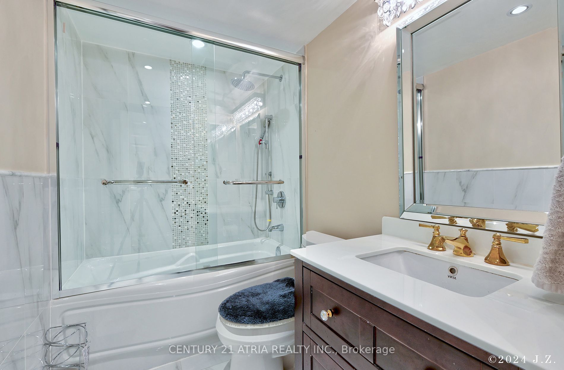 55 Skymark Drive, #605