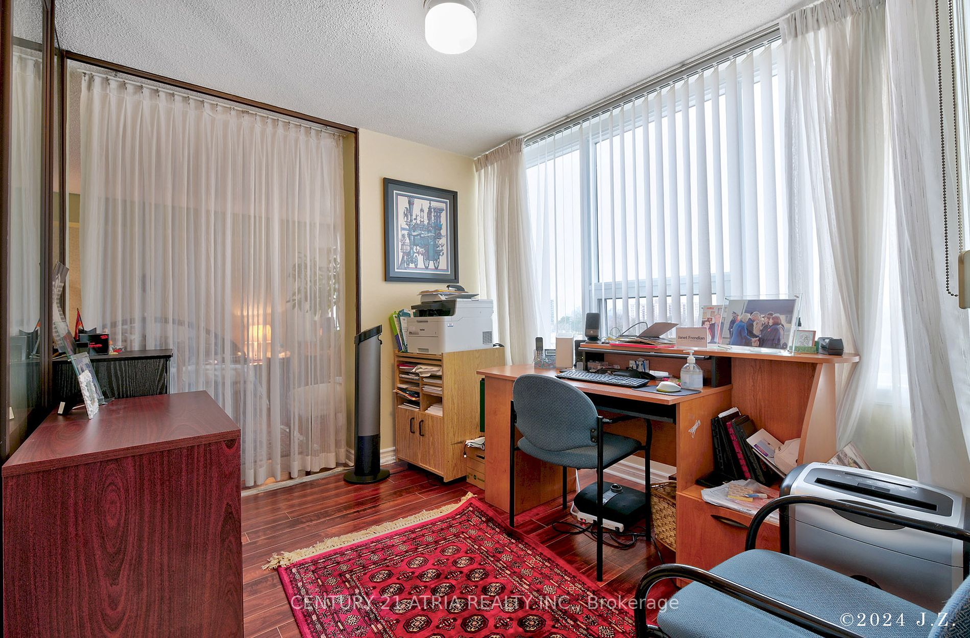 55 Skymark Drive, #605