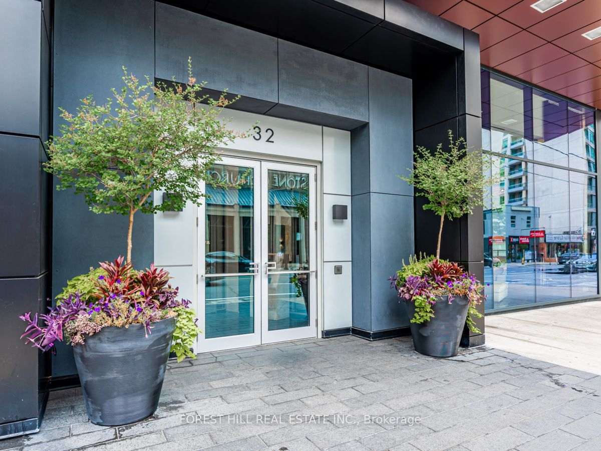 32 Davenport Road #2505