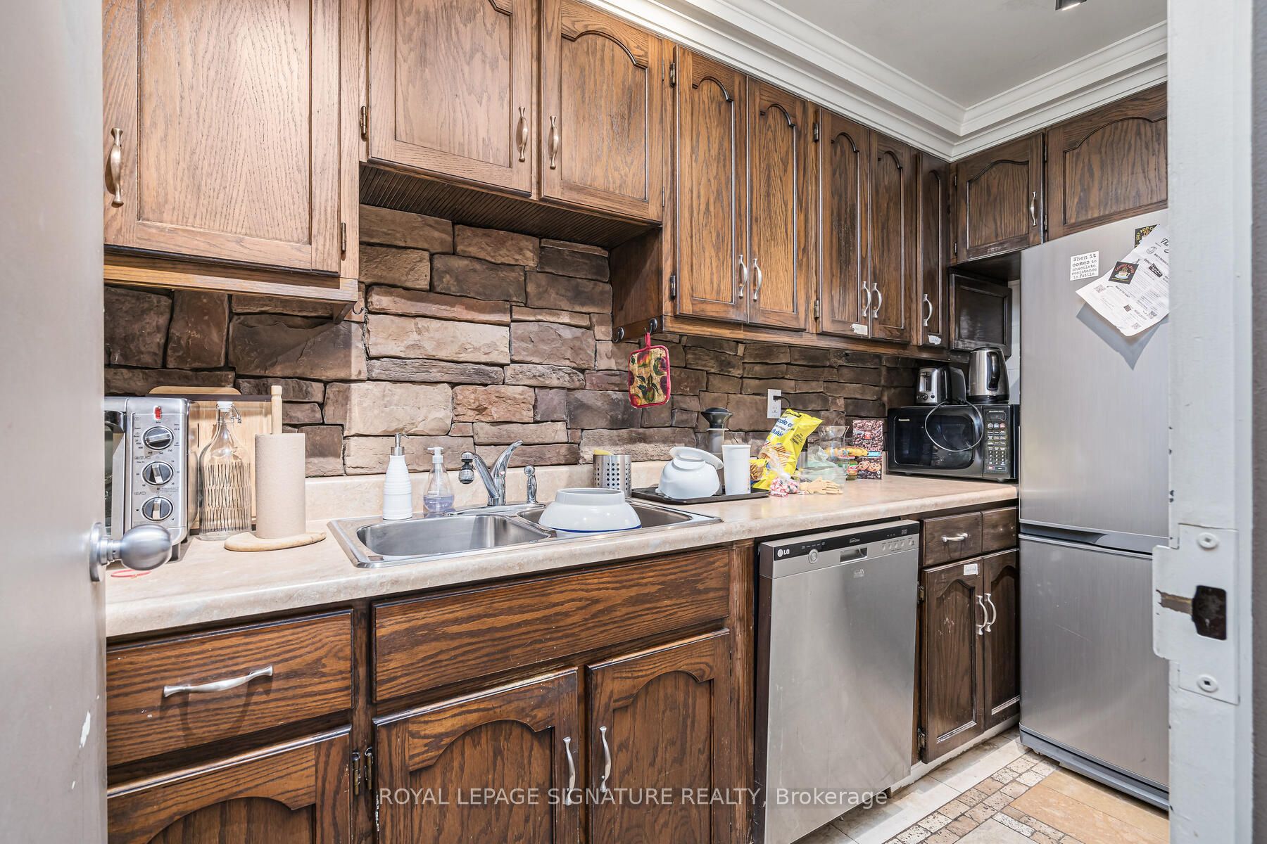 51 Laird Dr