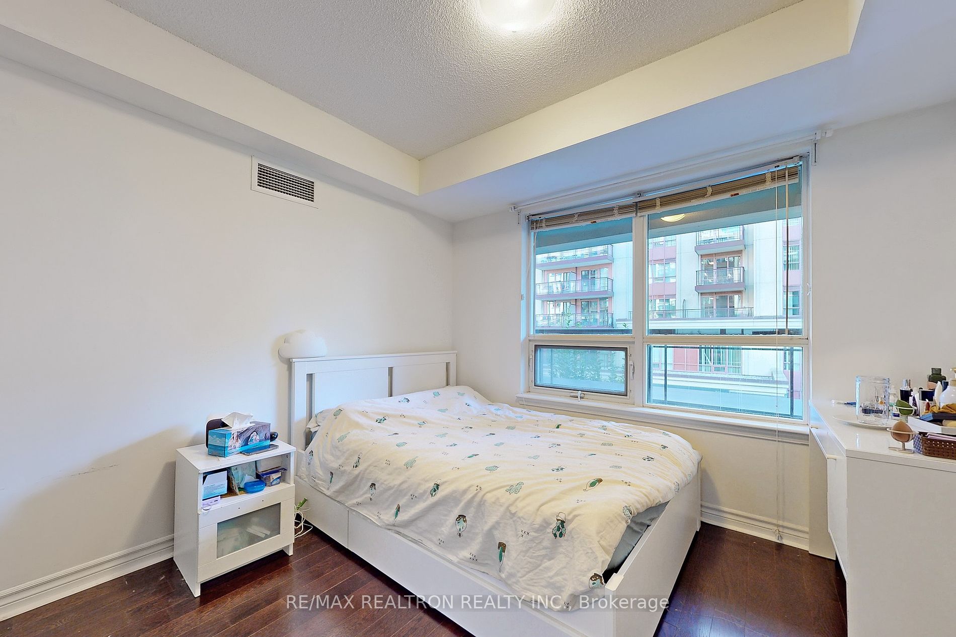 27 Rean Drive, #205