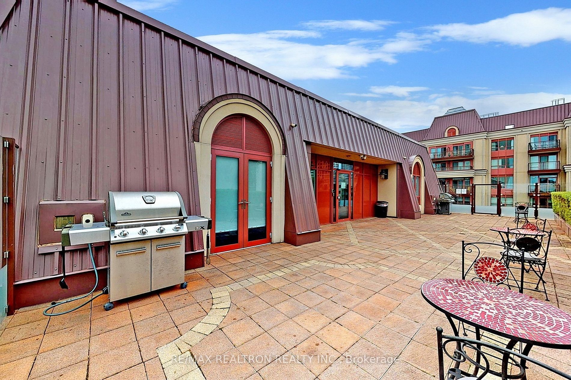27 Rean Drive, #205
